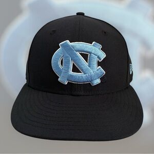 New Era North Carolina Tar Heels Navy Low Profile 59FIFTY Fitted Hat
